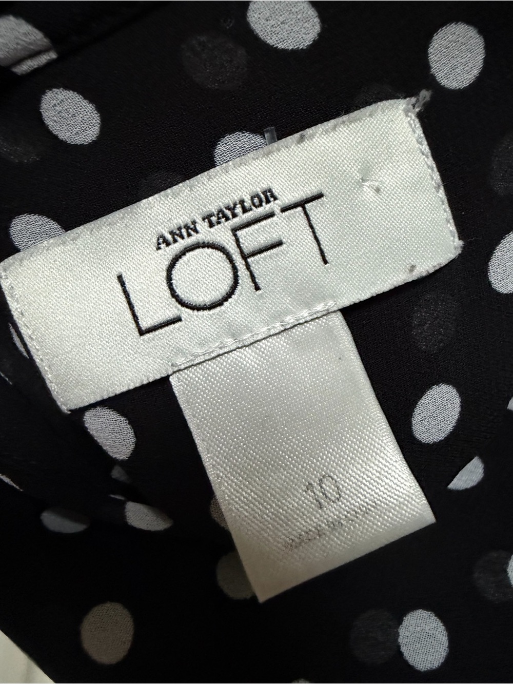 Ann Taylor Black and White Polka Dot Ruffle Blouse Size 10 - Picture 2 of 13